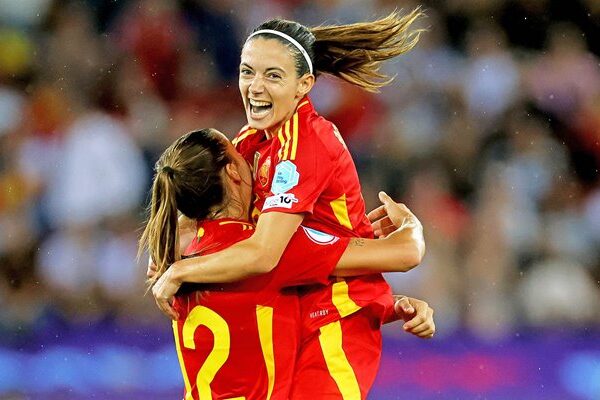 Aitana Bonmati & Patricia Guijarro Spain celebrate win Germany Women's EURO 2025