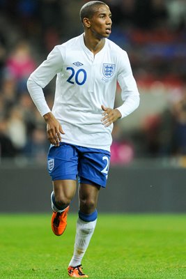 Ashley Young England v Denmark 20