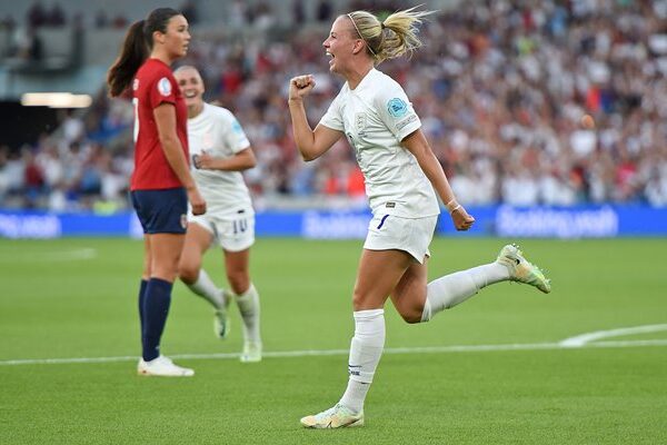 Beth Mead England celebrates Norway Women's EURO 2022