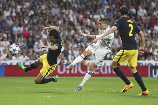 Cristiano Ronaldo Real Madrid scores v Atletico Champions League 2017