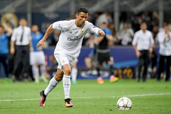 Cristiano Ronaldo Real Madrid winning penalty Milan 201611
