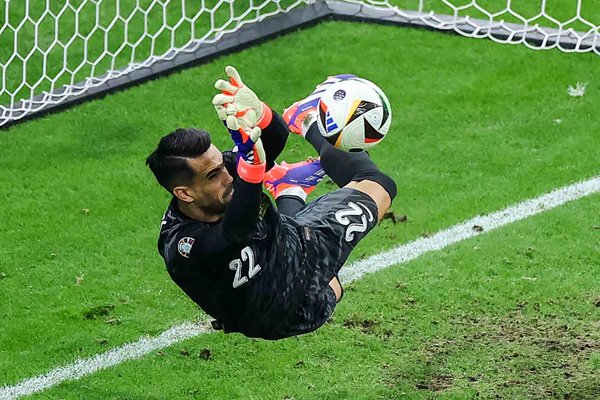 Diogo Costa Portugal saves third penalty v Slovenia Portugal Last 16 Frankfurt EURO 2024
