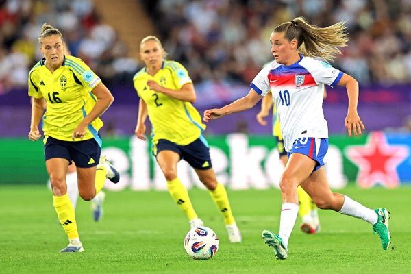 Ella Toone England on the ball v Sweden Quarter-Final Women's EURO 2025