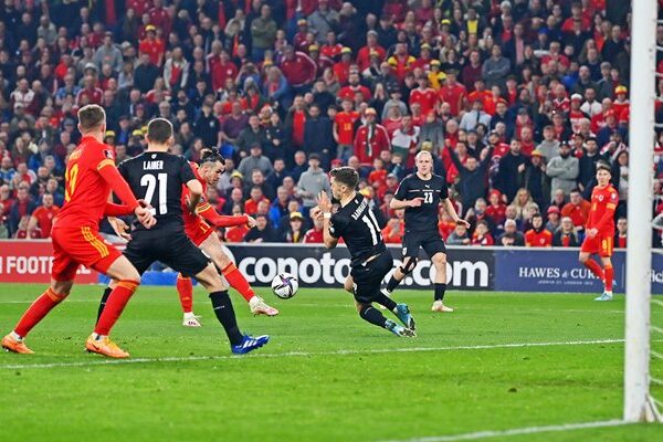 Gareth Bale Wales scores v Austria World Cup Qualifier Cardiff 2022