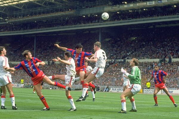 Gary O'Reilly Crystal Palace scores v Manchester United v FA Cup Final 1990