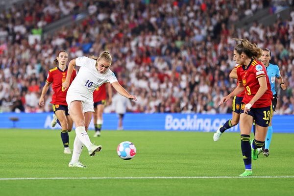 Georgia Stanway England scores winner v Spain Quarter Final EURO 2022