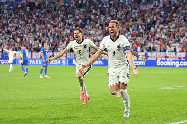 Harry Kane England celebrates winner v Slovakia Last 16 Gelsenkirchen EURO 2024