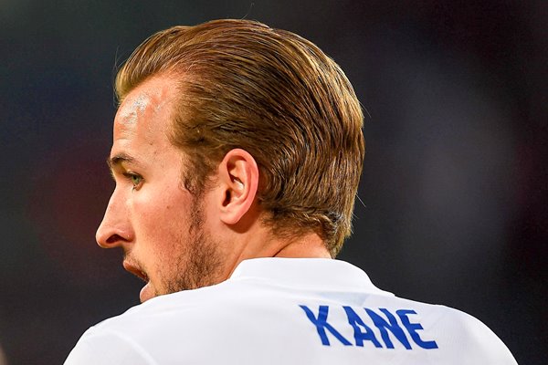 Harry Kane England v Italy 2015