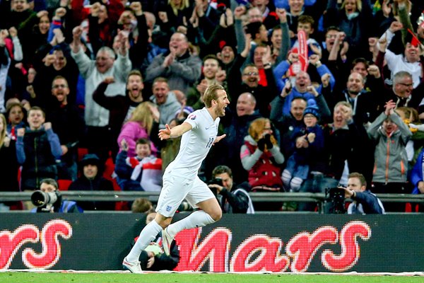 Harry Kane England v Lithuania 2015