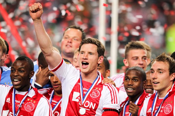 Jan Vertonghen and Ajax win Eredivisie 2013