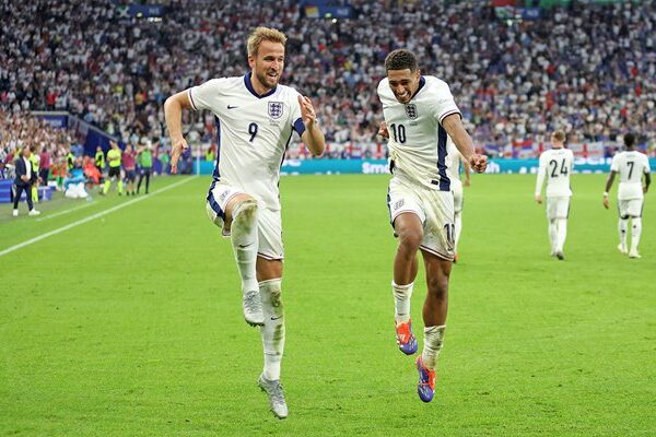 Jude Bellingham & Harry Kane England celebrate v Slovakia Last 16 EURO 2024