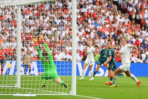 Lina Magull Germany scores v England Women's EURO Final 2022