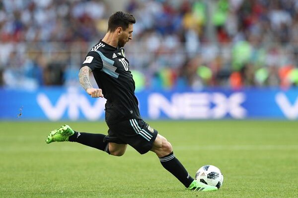 Lionel Messi Argentina free kick v Iceland World Cup 2018