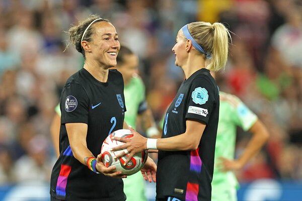 Lucy Bronze & Chloe Kelly England winning penalty Semi-Final Women's EURO 2025