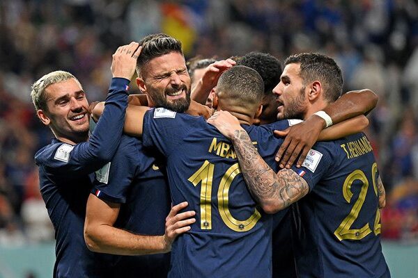 Olivier Giroud France celebrates v Australia Group D World Cup 2022