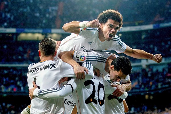 Pepe Real Madrid celebrates with team mates