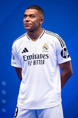 Real Madrid unveils new Signing Kylian Mbappe Estadio Santiago Bernabeu 2024