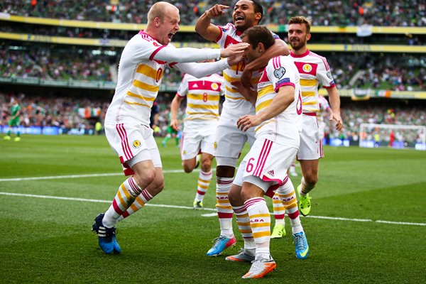 Shaun Maloney Scotland goal v Ireland Euro 2016 Qualifier