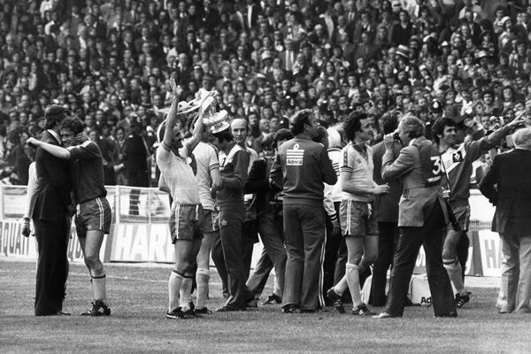 Southampton FA Cup Winners Wembley 1976