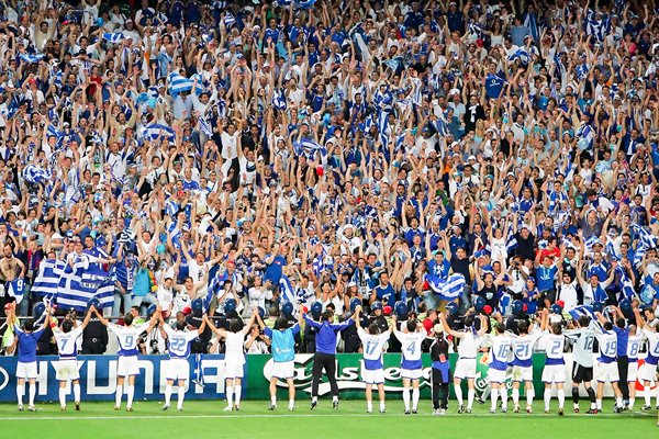 The Greek team celebrate Euro 2004