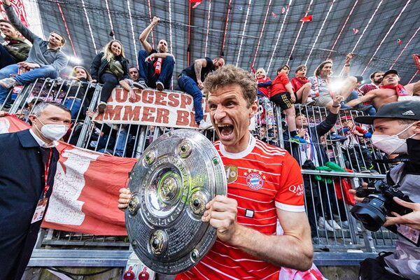 Thomas Mueller Bayern Munich celebrates Bundesliga Title 2022