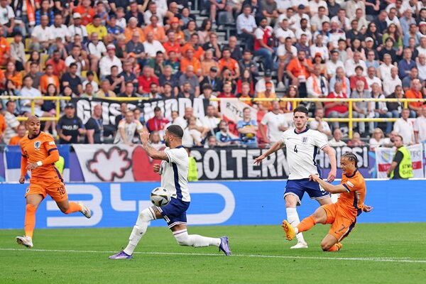 Xavi Simons Netherlands scores stunning goal v England Semi-Final EURO 2024
